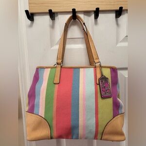 Coach M1176-19357 Hampton Legacy Stripe Canvas Tote in EUC